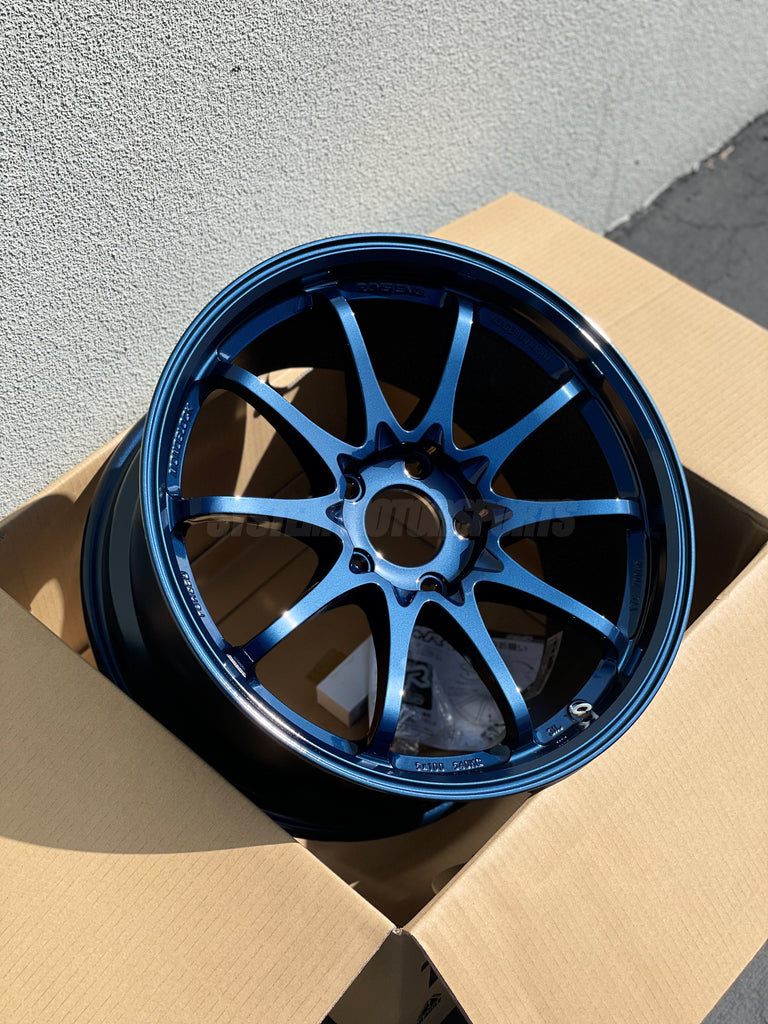 Volk Racing CE28SL - 18x9.5 / +44 / 5x120 - (FL5/FK8 Civic Type R Fitment)  *Set of 4*